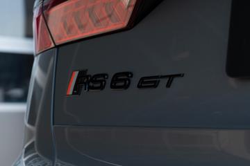 2025 AUDI RS6 — миниатюра 13
