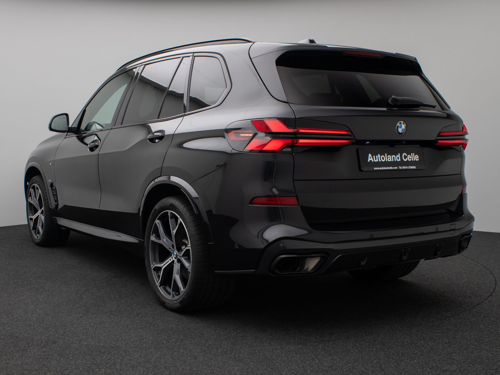 Fahrzeugabbildung BMW X5 xD30d M Sport Pro Panoram 360°HUD DAB H/K AHK
