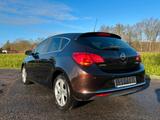 Opel Astra J Lim. 1.4 Energy Kamera Klimaauto. PDC - Opel Astra: Limousine, J