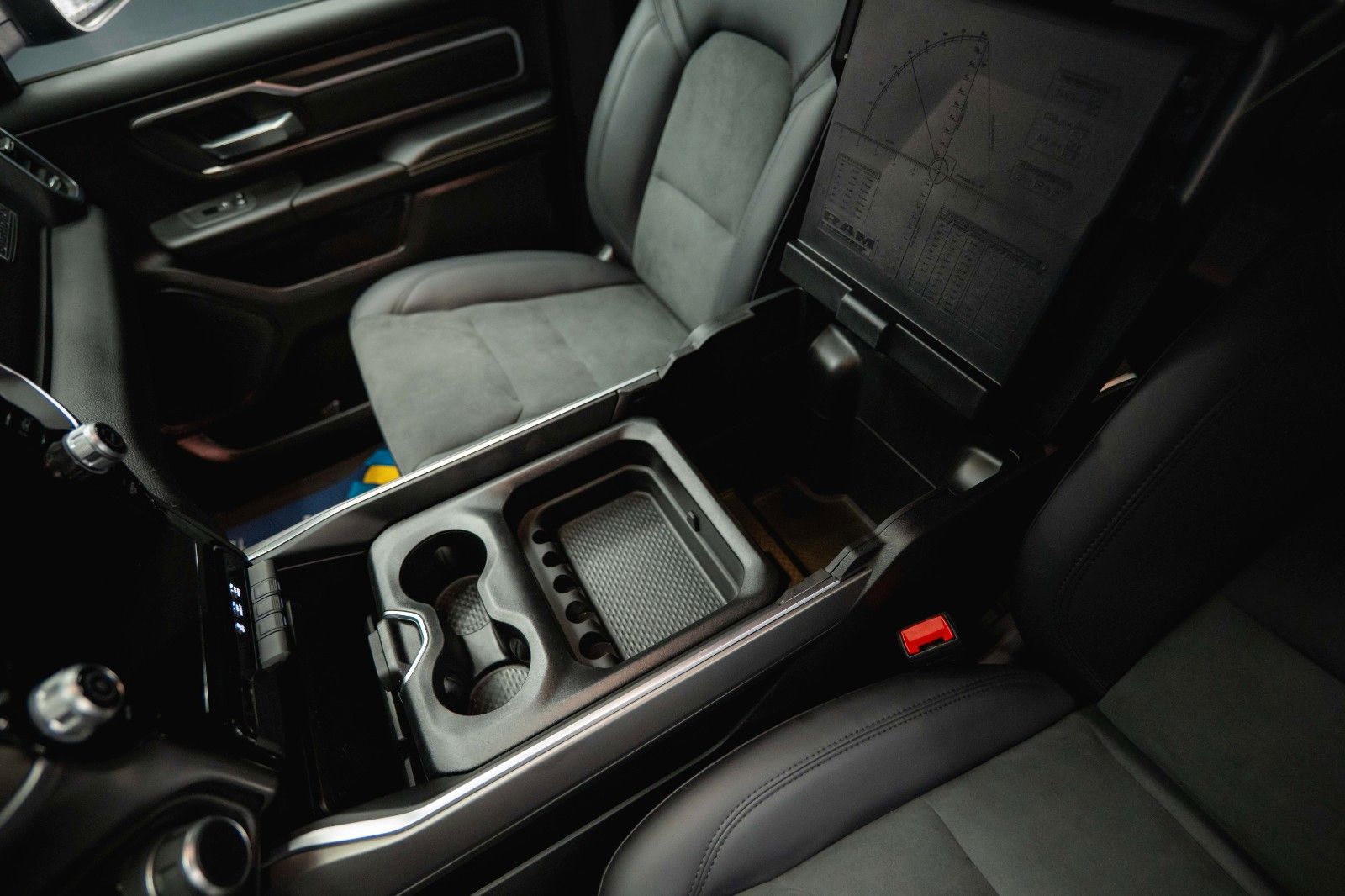 Fahrzeugabbildung Dodge RAM 3.0 MY 25 TWIN TURBO BLACK EDITION *LED*ACC*