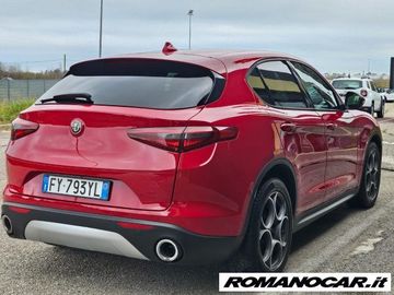 Alfa-Romeo Stelvio - 5