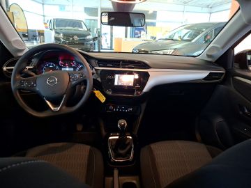 Bild 11 Opel Corsa Musikstreaming DAB Spurhalteass. Verkehrsz