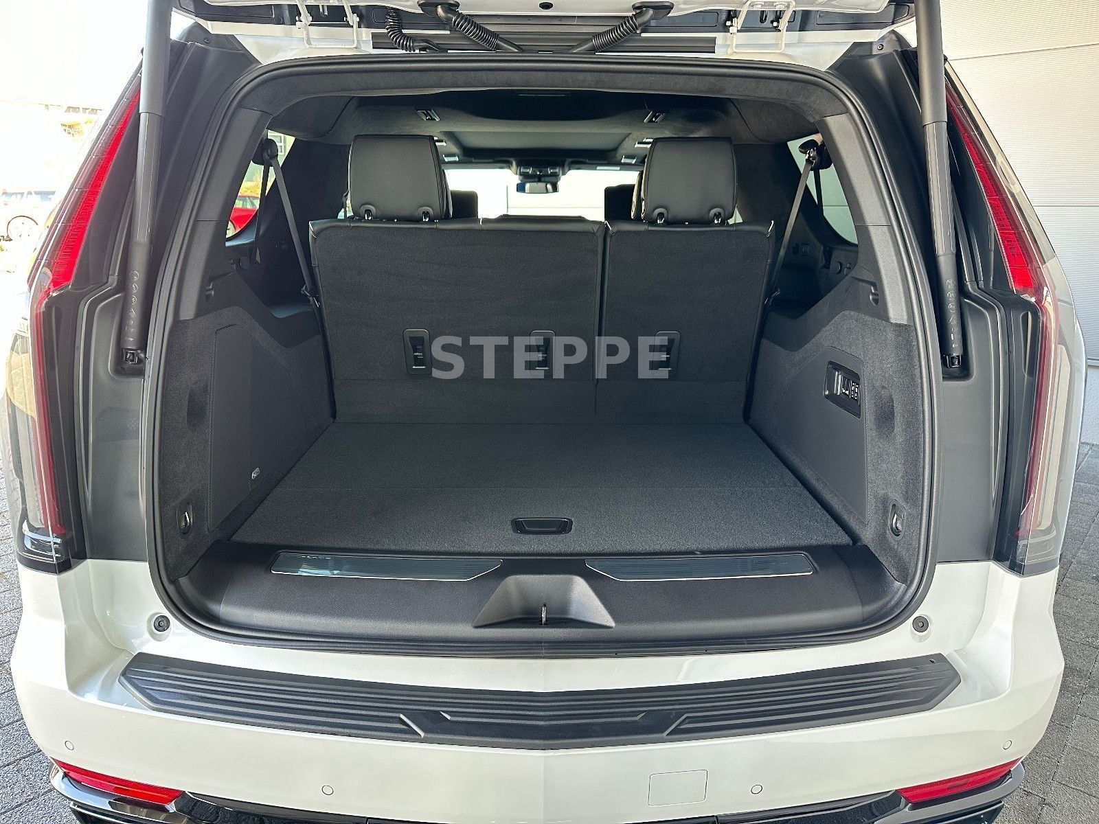 Cadillac Escalade 6.2 V8 ESV Sport Platinum EU-Navi AHK