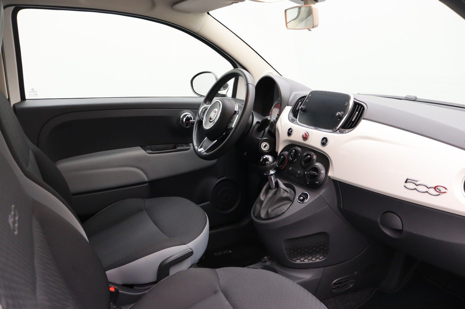 Fahrzeugabbildung Fiat 500C 1.2 Mirror KLIMA