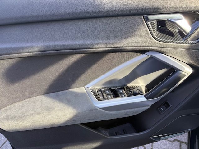 Q3 40 TFSI quattro advanced LED+PANO+STHZ+ACC+DC