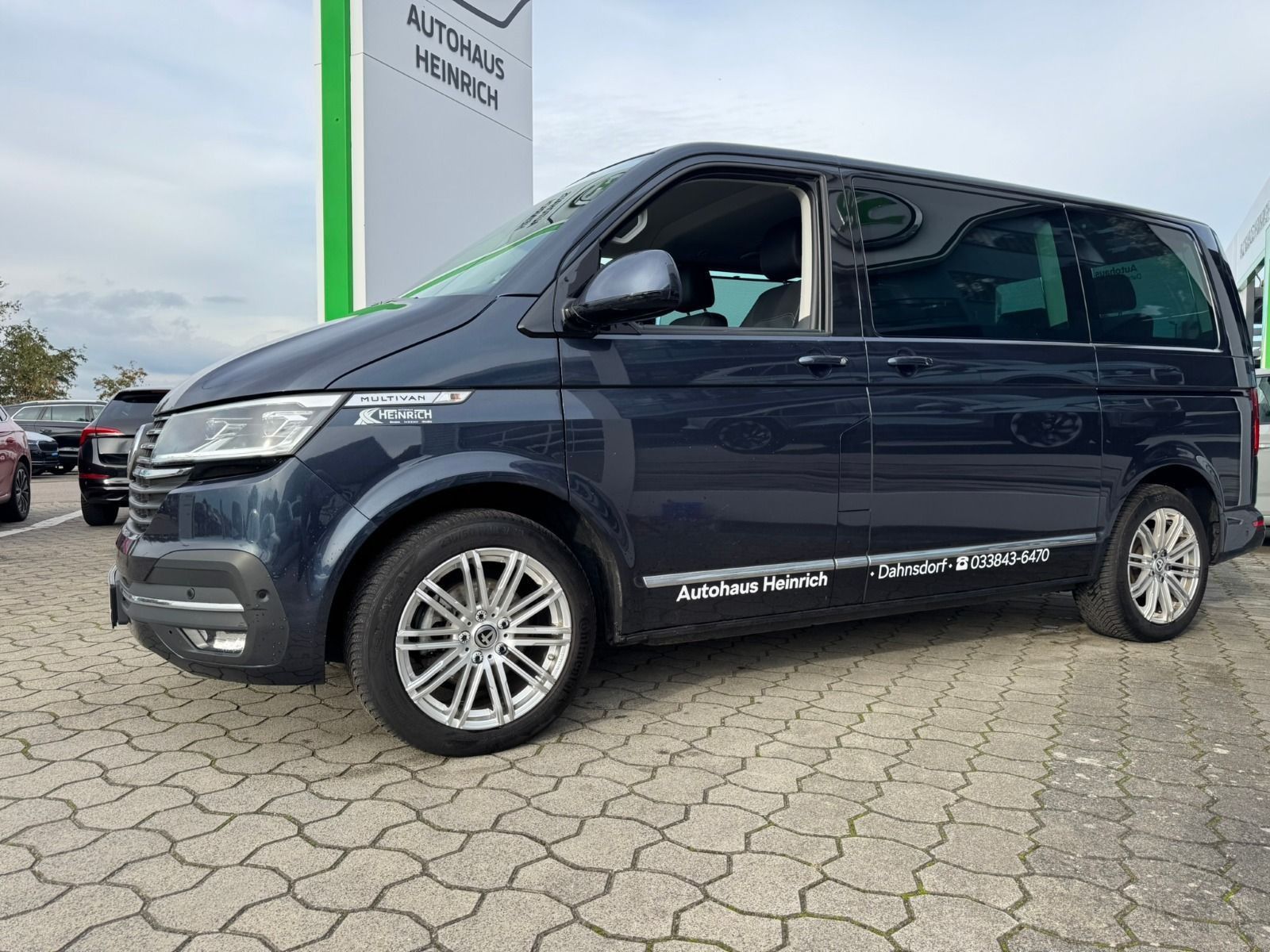 Fahrzeugabbildung Volkswagen T6.1 Highline *RFK*StHz*AHK*Leder*LED*DigiCock*