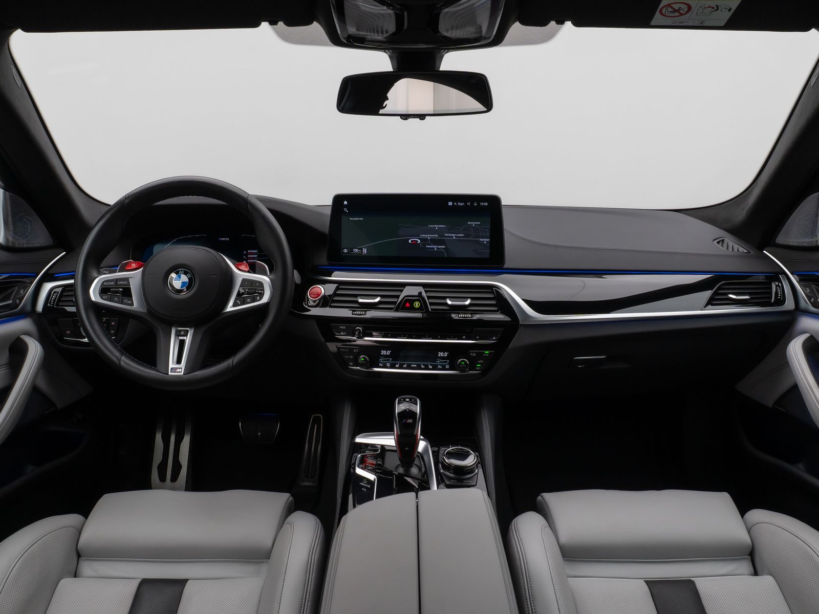 Fahrzeugabbildung BMW M5 Competition xD Kamera HUD DAB B&W SoftCL 20"