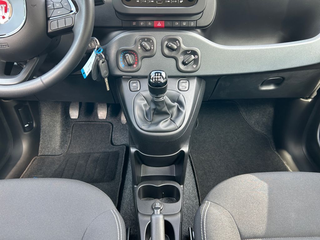 FIAT Pandina 1.0 GSE Hybrid ICON FIAT Pandina 1.0 GSE Hybrid ICON