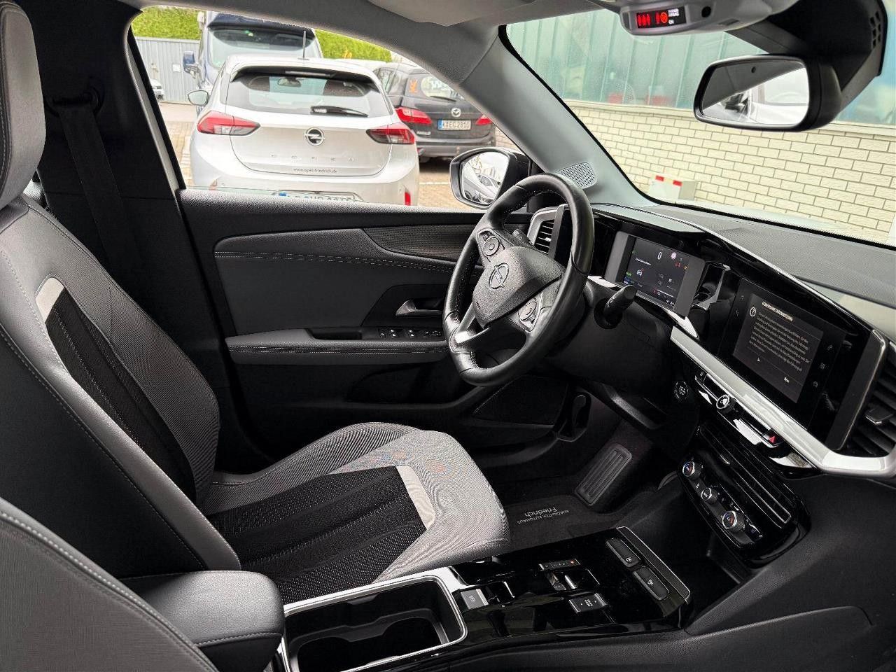 Fahrzeugabbildung Opel Mokka-e ELEGANCE 3-PHASIG NAVI/LED/KAMERA/SH/DAB