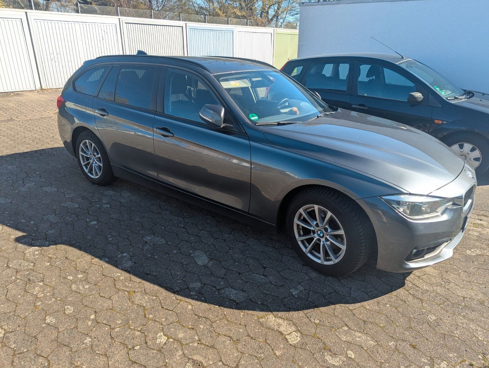BMW 318d Touring Luxury Line Purity Luxury Line ...