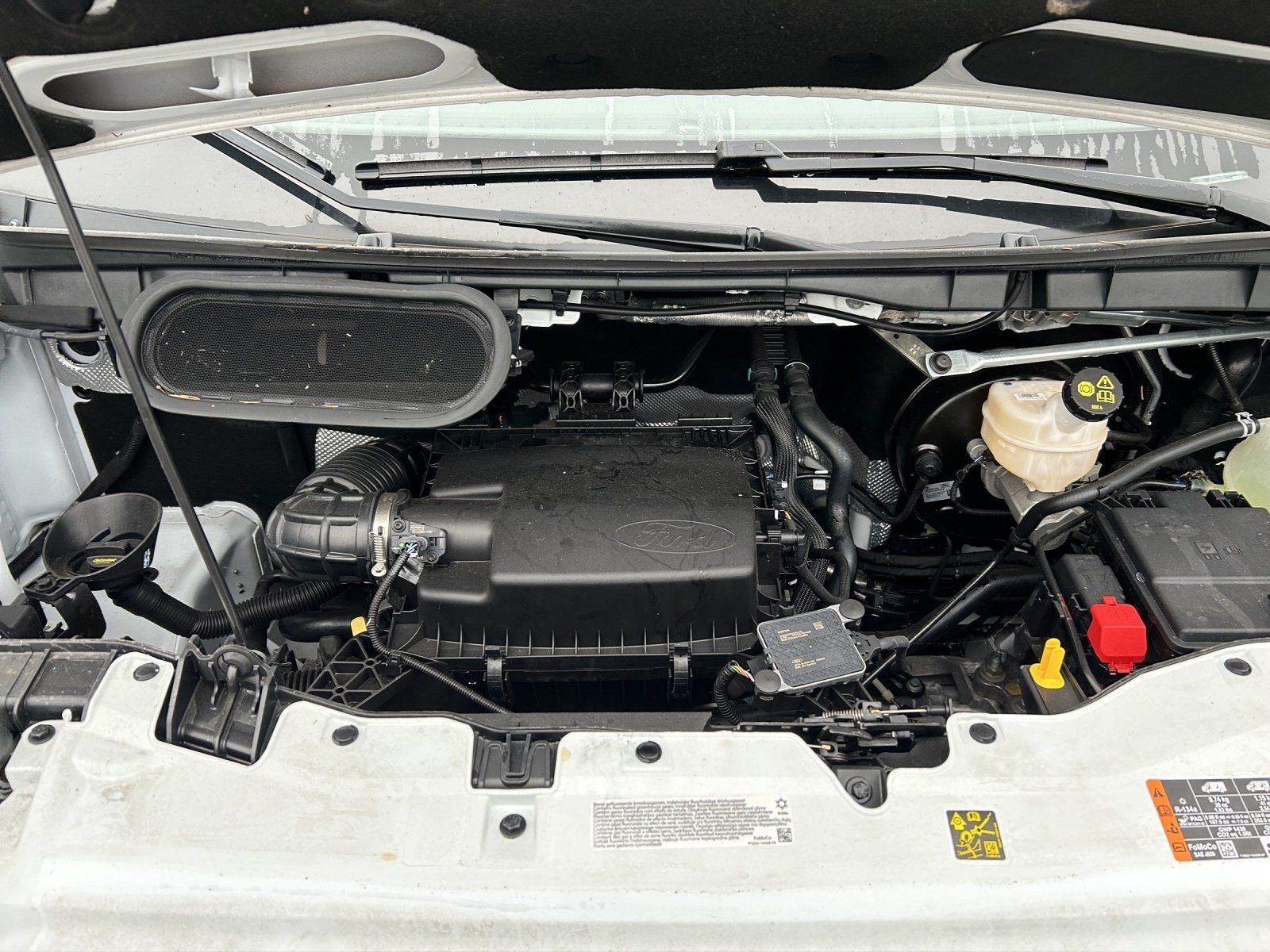 Fahrzeugabbildung Ford Transit L4 Einzelkabine Koffer GJR Ladebordwand