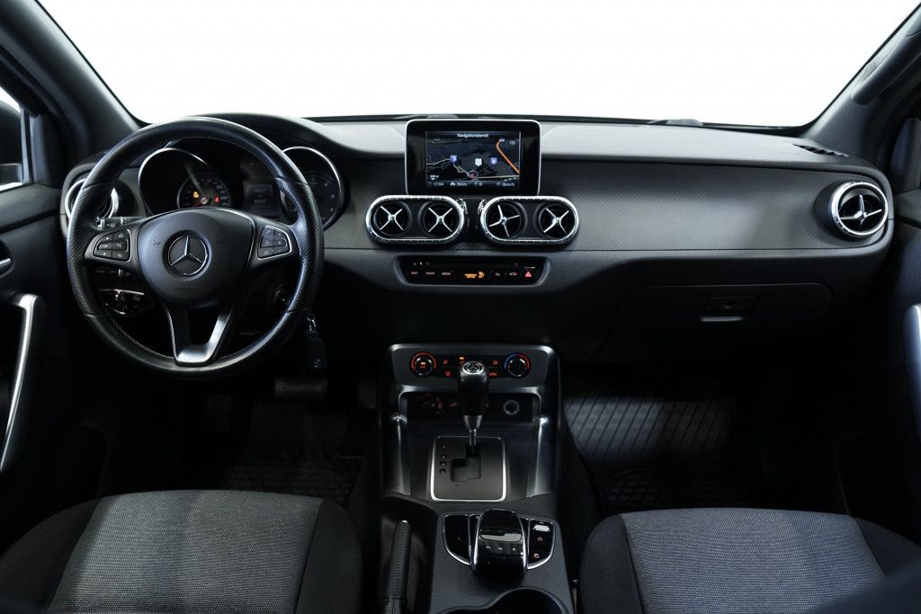 Mercedes Benz X 250