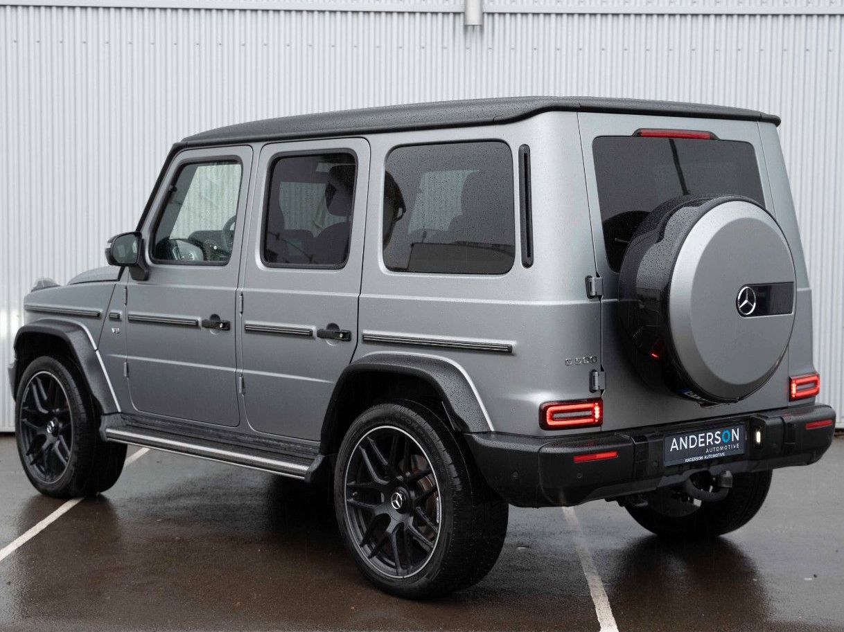 Fahrzeugabbildung Mercedes-Benz G500 V8 AMG BURM MEMORY CARBON 20" PANO 360° G63