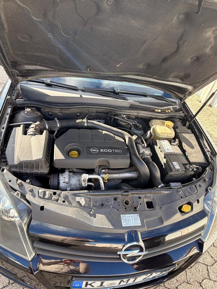 Opel Astra 2005 — photo 13
