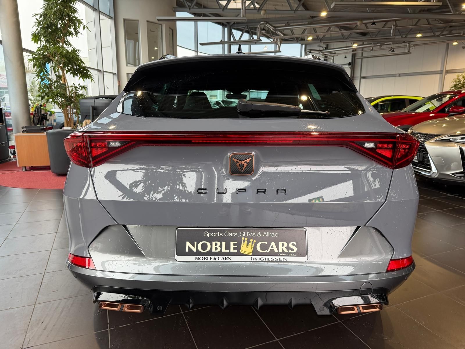 Fahrzeugabbildung CUPRA Formentor VZ e-Hybrid PANO LED NAV SHZ 19"