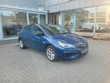 Opel Astra 1.2 Direct Inj Turbo 81kW - Opel Astra mit Benzin-Antrieb: Limousine, 1.8