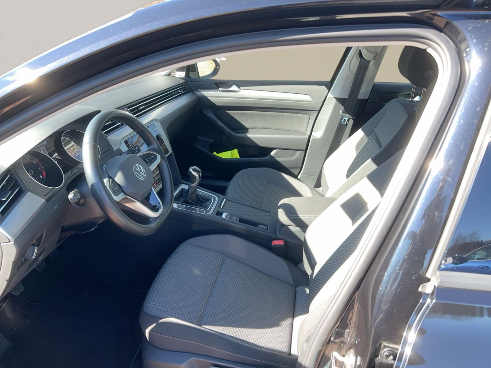 Passat Variant 1.5 TSI Conceptline, Navi, RearVi