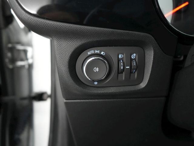 Corsa F EDITION+NAVI+SITZ-/LENKRADHEIZUNG+DAB+PA