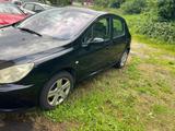 Peugeot 307 Sport 140 Sport - Peugeot 307 Sport mit Benzin-Antrieb