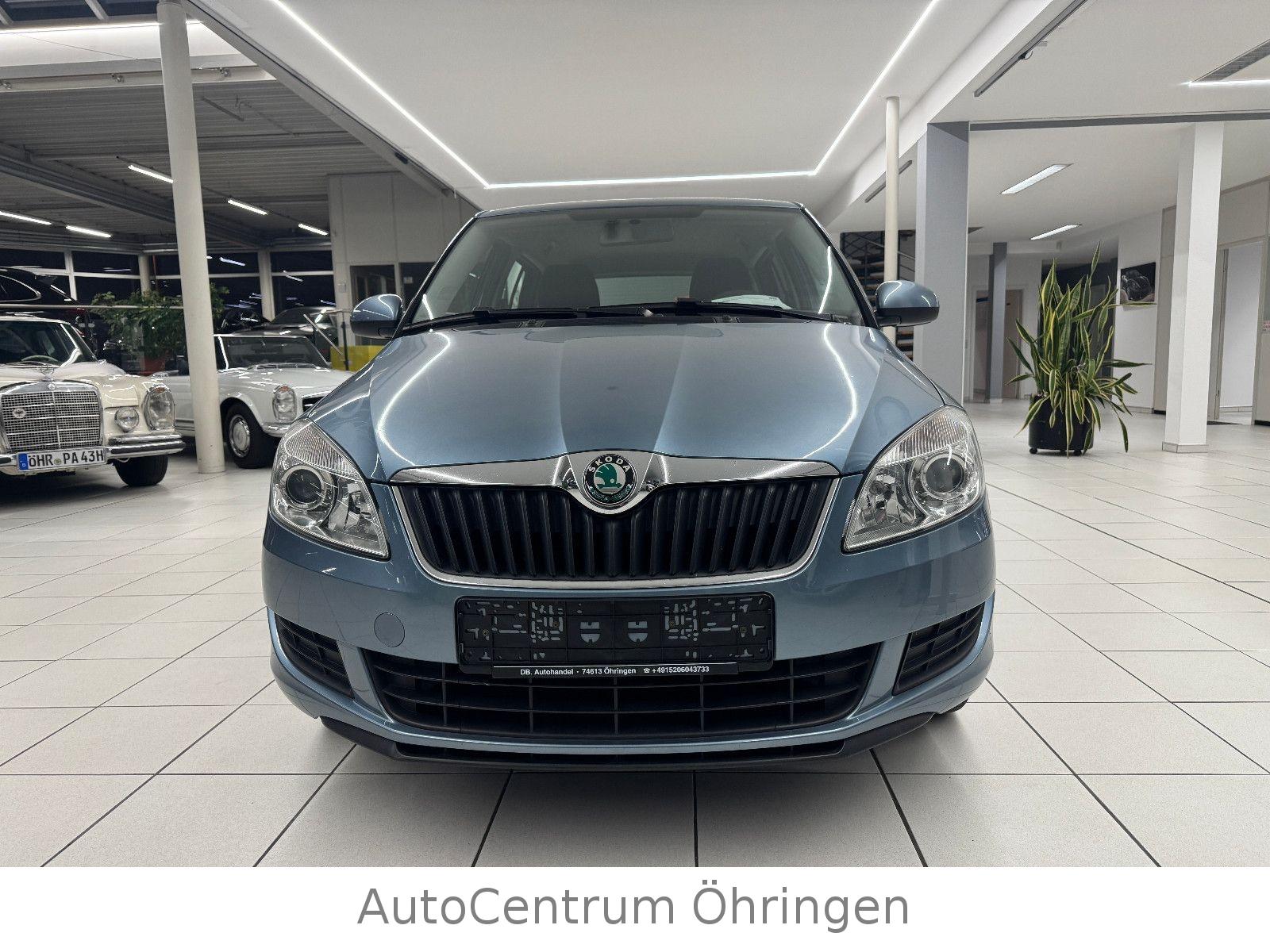 Skoda Fabia 2012 — rear view