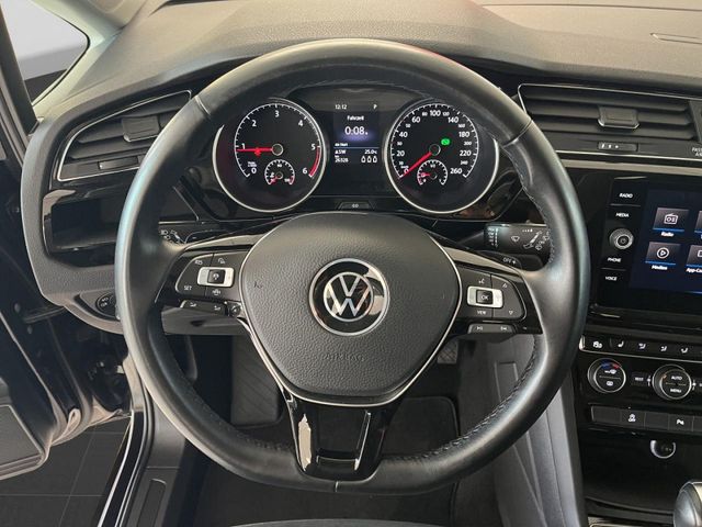 Touran 2.0 TDI DSG Highline Bluetooth Navi LED