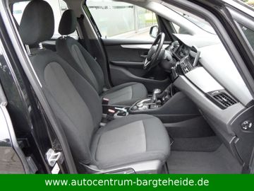 BMW 225 Active Tourer - 11