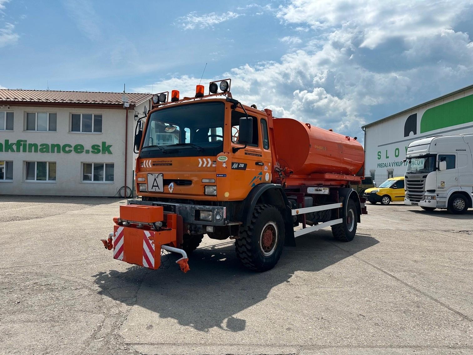 Renault MIDLINER M210.14 4X4 tank for water vin 943