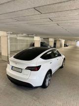 Tesla Model Y Long Range Dual Motor AWD Long Range - Tesla Model Y: Limousine