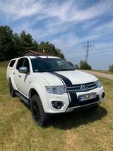 Mitsubishi L200 Pickup/Hardtop - Mitsubishi: Hardtop