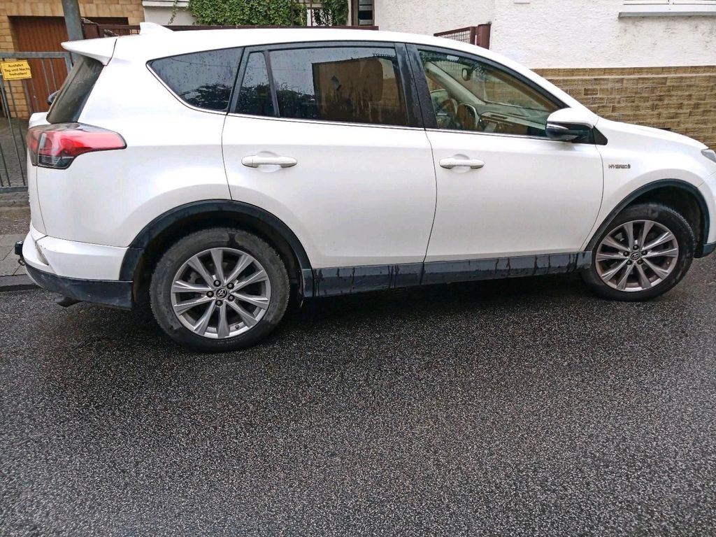 Image of Toyota RAV 4