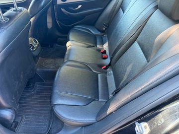 Mercedes E 220 - 10