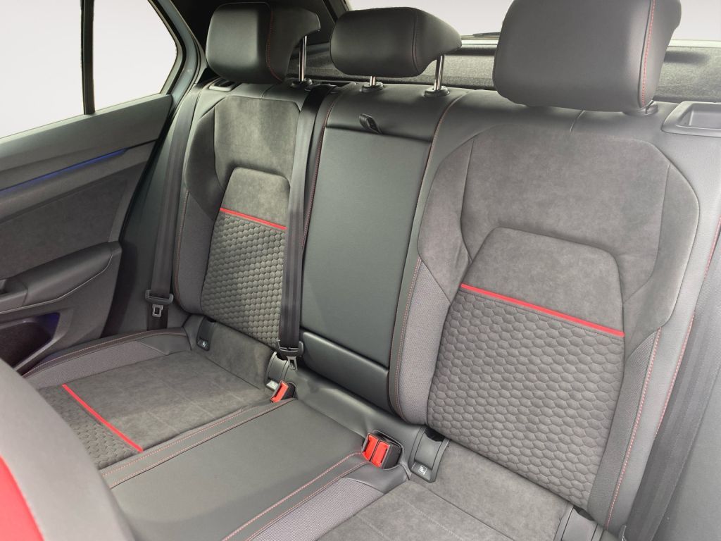 Fahrzeugabbildung Volkswagen Golf 2.0 TSI DSG GTI Clubsport Performance
