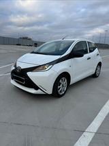 Toyota Aygo (X) 1,0-l-VVT-i x x - Toyota Aygo (X) von privat