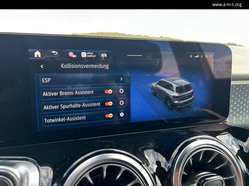 MERCEDES-BENZ EQB