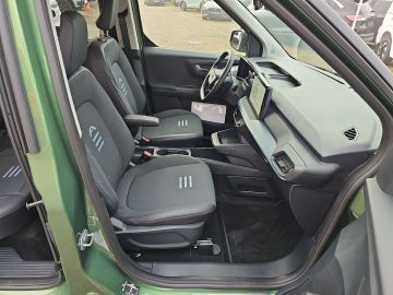 Bild 13 Ford Tourneo Courier BEV Active Leder Digitales Cockp