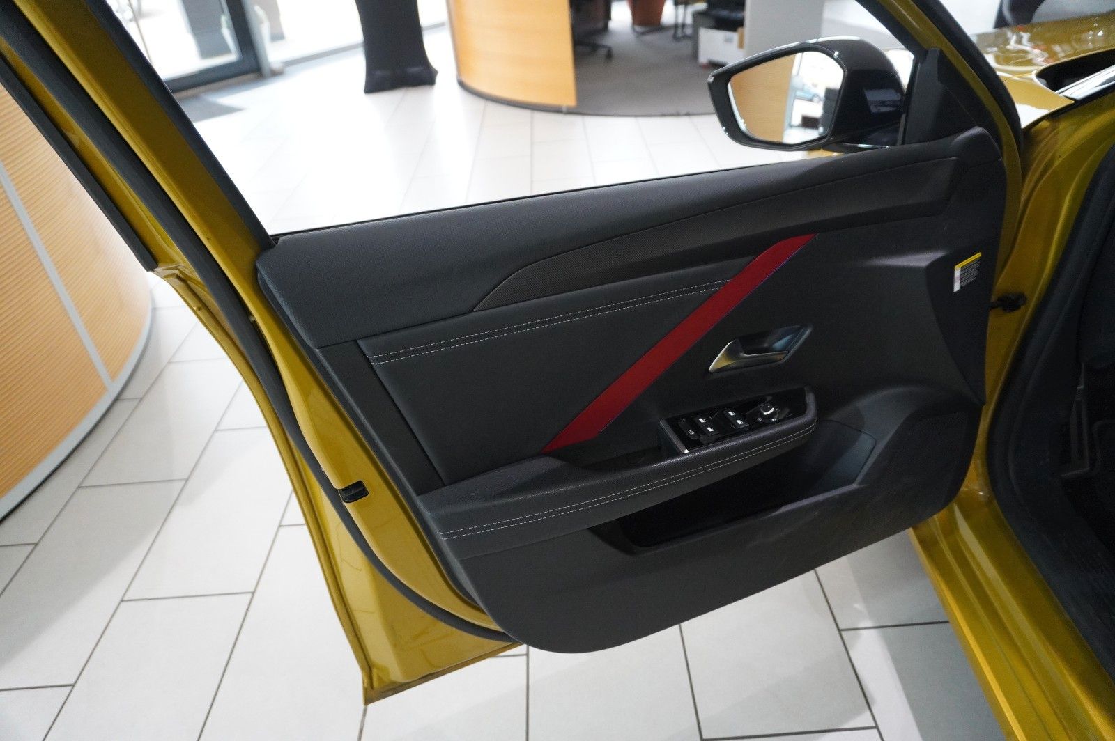 Fahrzeugabbildung Opel Astra L Lim. 1.2T GS SPORT NAVI/LED/360°/VIRT/SH