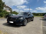 Mercedes-Benz E220d 4Matic T-Modell mit MB... - Mercedes-Benz MB 100 mit Diesel-Antrieb
