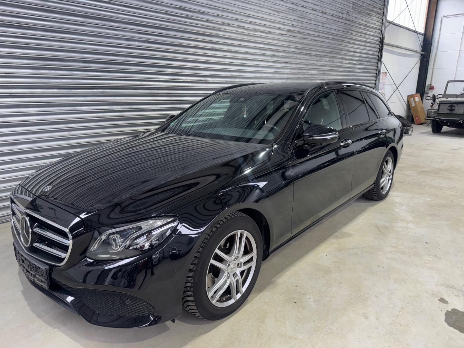 Mercedes-Benz E 220 E T-Modell E 220 d Kamera Pano Navi Leder