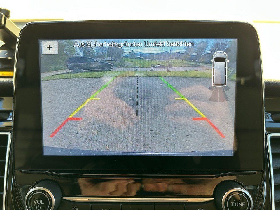 Fahrzeugabbildung Ford TOURNEO CUSTOM 2.0 TDCi AUT L1 8SITZER TITANIUM