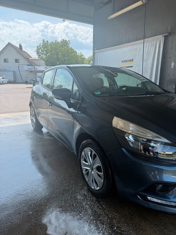 Image of Renault Clio