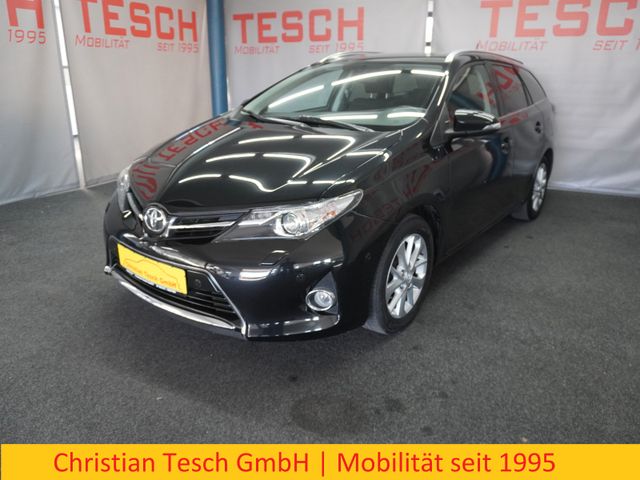 Toyota Auris Touring Sports Life+/PANO/KAMERA/NAVI/