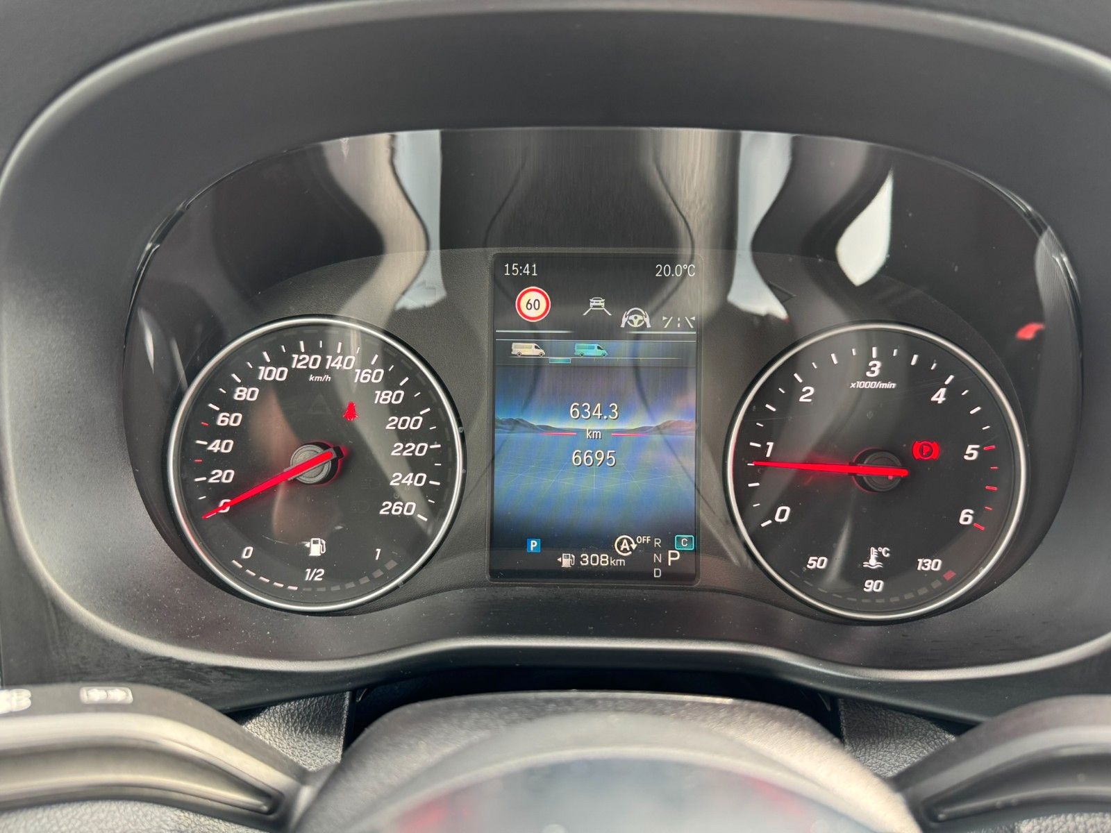 Fahrzeugabbildung Mercedes-Benz Vito 119 CDI 4x4 Tourer PRO Extral Stdh AHK2,5t