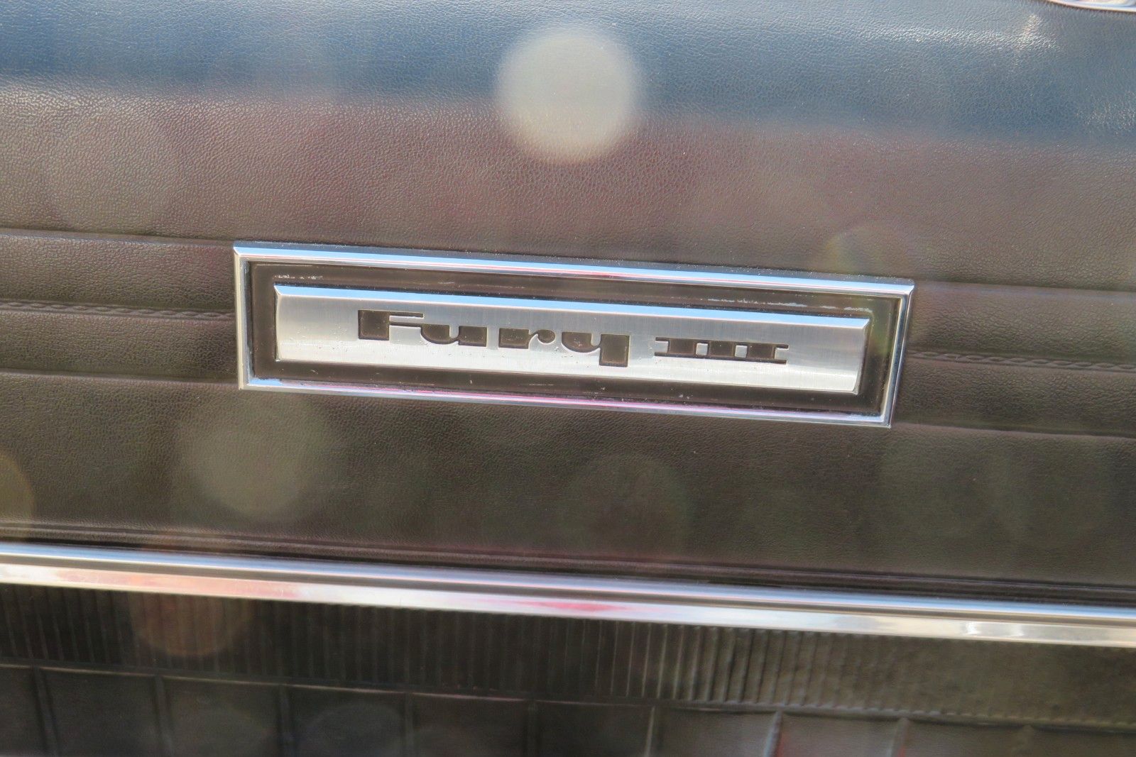 Fahrzeugabbildung Plymouth Fury III Cabriolet HYDR.-VERDECK SERVO