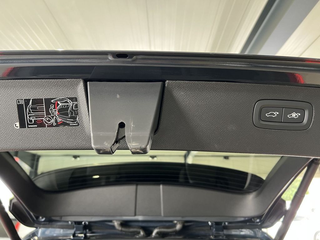 Volvo XC90 T8 R-Design Expression Recharge AWD 22'' HU