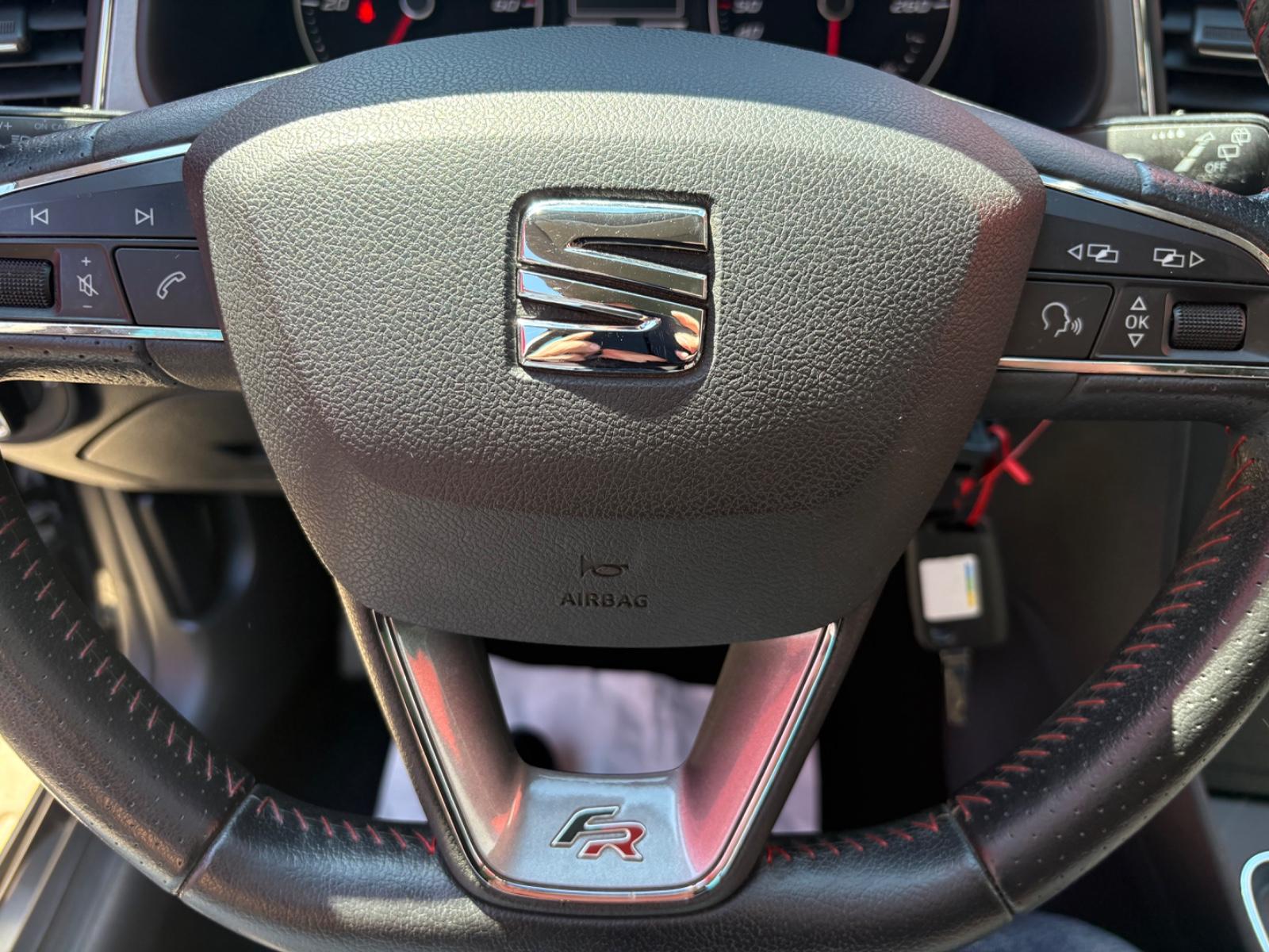 Seat Leon 2014 — photo 16