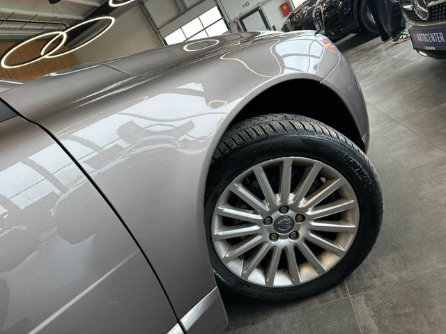 Volvo V70 Kombi Momentum *Leder*