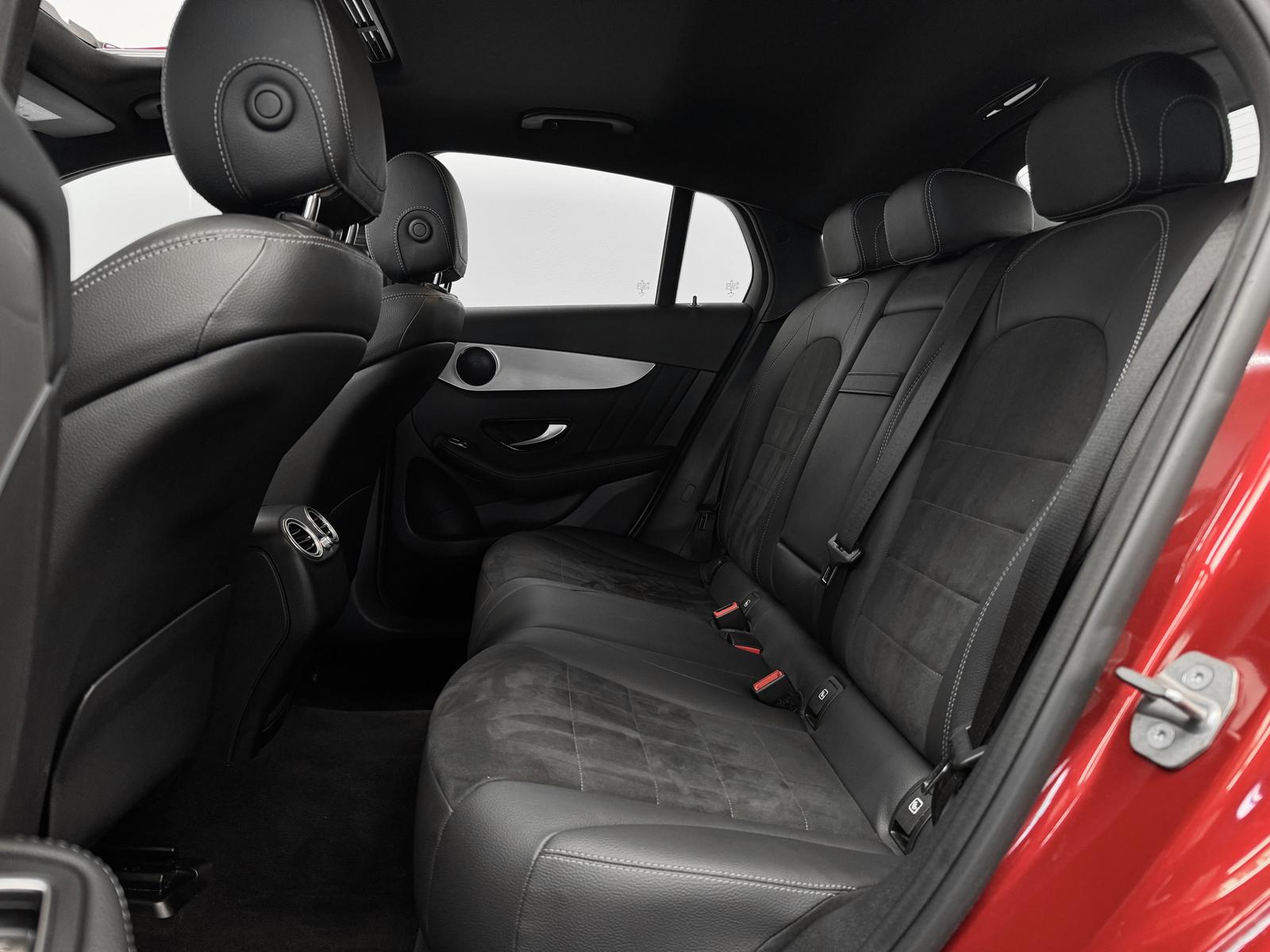 Mercedes-Benz GLC 300 Coupe 4Matic AMG *S-Dach*Distronic+*Kam*