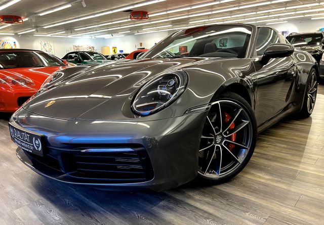 Porsche 992 Targa 4 S  Sportabg Chrono Pak Sportsitze 1A