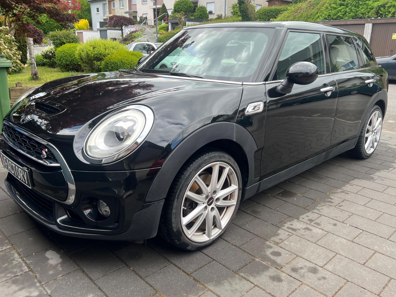MINI COOPER SD Clubman JCW LED PANO LEDER NAVI PDC