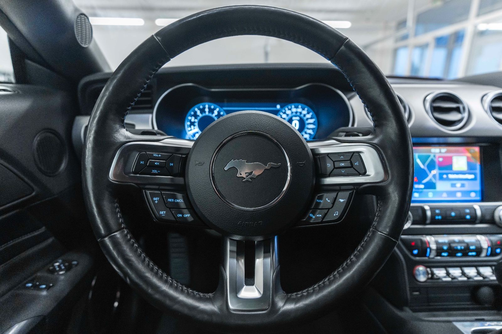 Fahrzeugabbildung Ford Mustang GT 5.0L LED KAM CARPLAY TOTW PDC ROTI